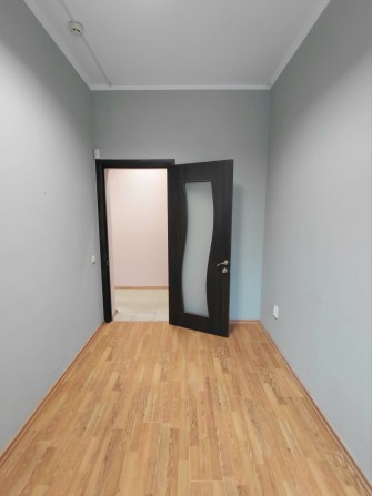 Оренда в центрі міста Суми,  1 лінія, 3 кімнати, 1 поверх. - фото 1