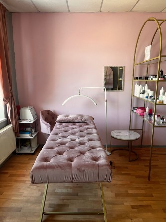 Оренда робочого місця для косметолога, масажиста, лешмейкера. - фото 1
