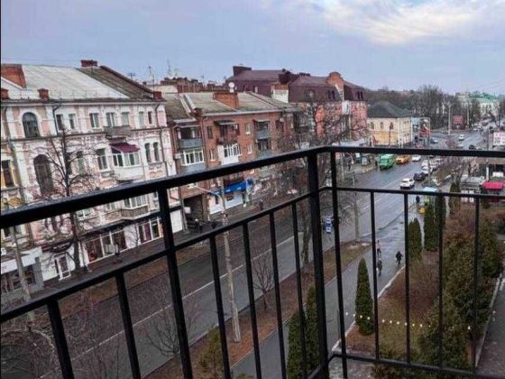 Офіс закритого типу Самий Центр  113м2 Полтава