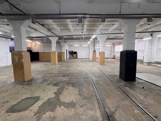 Оренда виробничо-торгового приміщення 765,5 м² Рівне