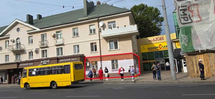 Оренда приміщення Соборна 262. Біля ТЦ "Ліон" - фото 1