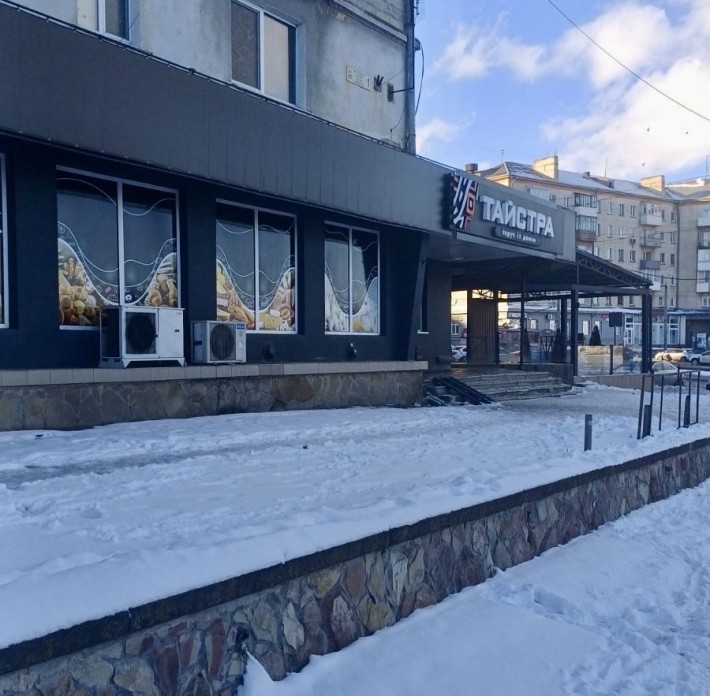 Оренда комерційного приміщення, вул. Мазепи - фото 1