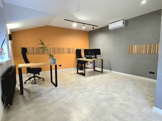 Здається в оренду сучасний офіс з меблями Суми