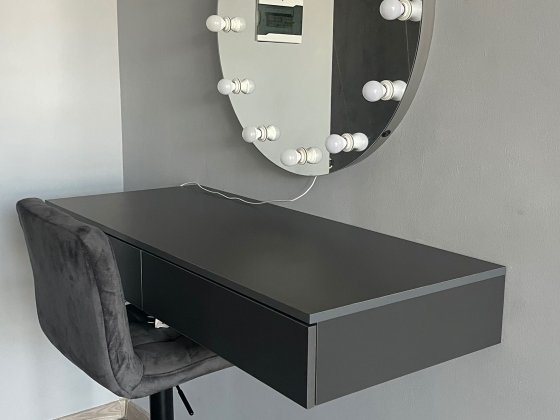 Місце бровиста/візажиста/ лашмейкера ЦУМ Рівне