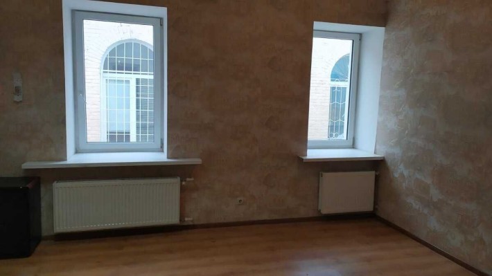 Оренда приміщення в центральній частині міста - фото 1