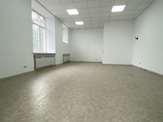 Приміщення з ремонтом неподалік центру Рівного. Ровно