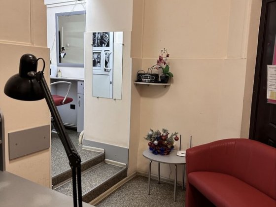 Здача місця під манікюр