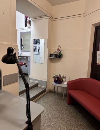 Здача місця під манікюр - фото 1