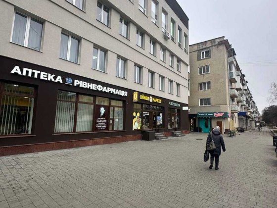 ЦЕНТР 21м2 Здам ОФІС без плати комунальних послуг Ровно