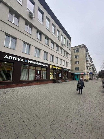 ЦЕНТР 21м2 Здам ОФІС без плати комунальних послуг - фото 1