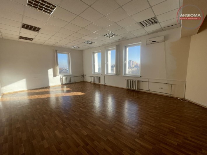 Без комісії. Оренда 5 поверху в центрі міста--і - фото 1