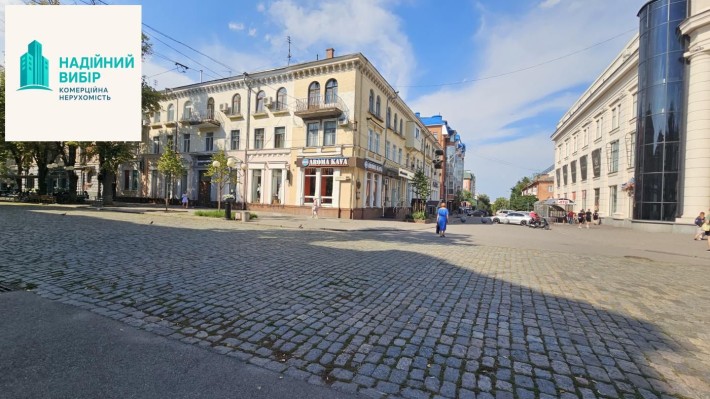 Оренда торгового приміщення біля Цуму! - фото 1