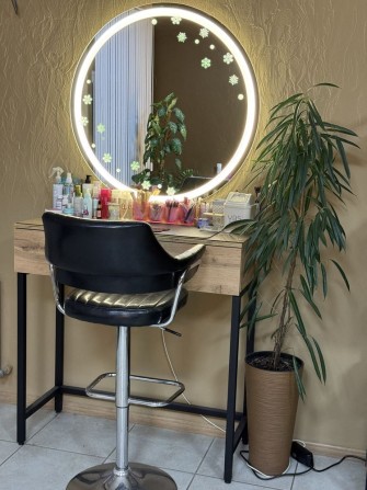 Робоче місце бровіста візажиста - фото 1