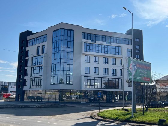 Оренда комерційного приміщення, вул. Максимовича - Надрічна Івано-Франківськ