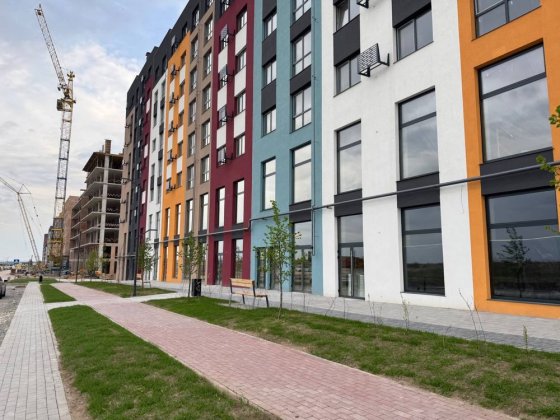 Оренда фасадного приміщення Щасливе Ровно