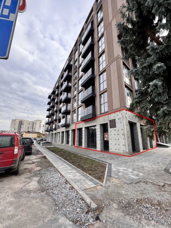 Оренда кутового приміщення в ЖК Покровський (площа 90, 48, 42 кв м) - фото 1