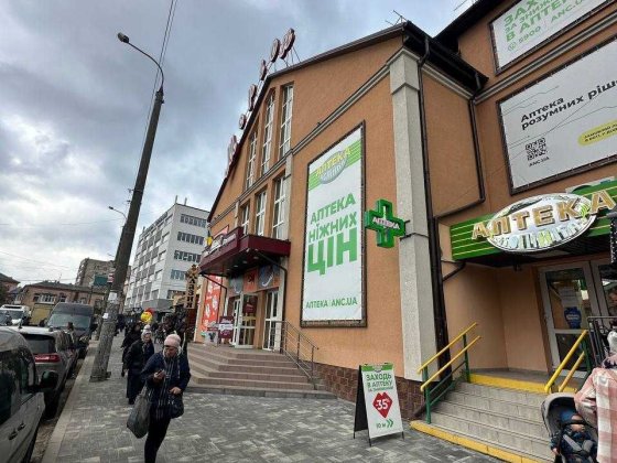 РИНОК 133м2 Здам ФАСАДНЕ приміщення з НАЙАКТВНІШИМ Трафіком у місті Ровно