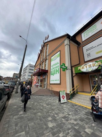 РИНОК 133м2 Здам ФАСАДНЕ приміщення з НАЙАКТВНІШИМ Трафіком у місті - фото 1