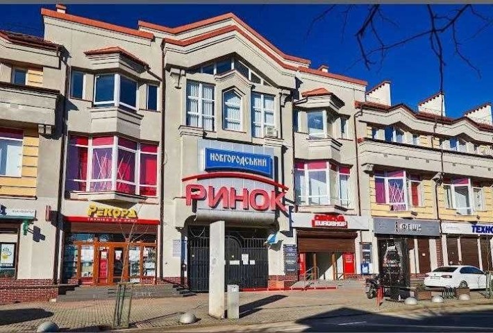 Здам в оренду офісне приміщення в центрі вул Гузара 435м2 - фото 1