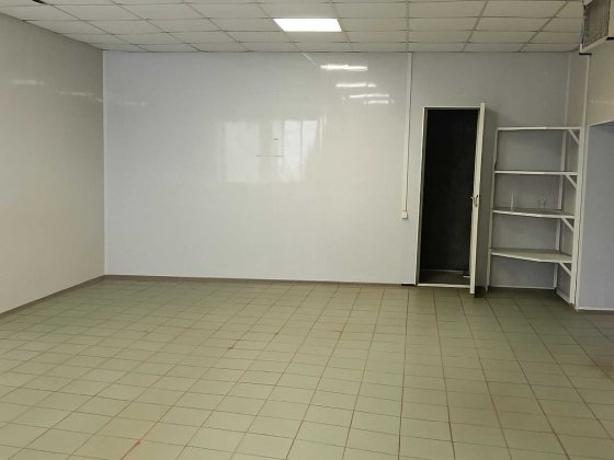 Сдам в аренда помещен 50 м.кв на Безродного возможно  с оборудованием. Херсон