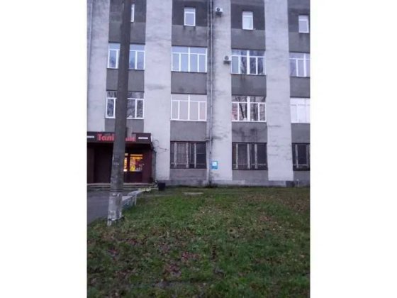 ОРЕНДА – група приміщень 1-го поверху, площею 104,50 кв.м.  м.Рівне Рівне