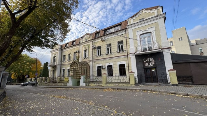 Оренда приміщення ЦЕНТР Рівного - фото 1