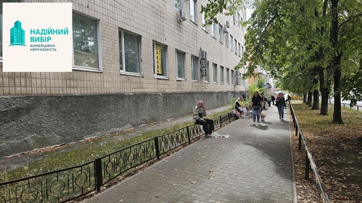 Оренда приміщення в центрі на 1 поверсі! - фото 1