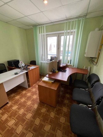 Здається місце в офісі центр - фото 1