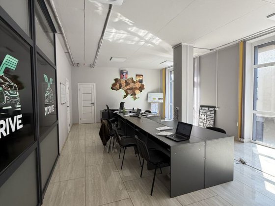 Оренда комерційного приміщення в центрі міста! 125 м2 Ровно