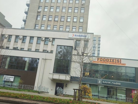 Оренда комерційного приміщення з новим ремонтом на Кавказькій 2 Ровно