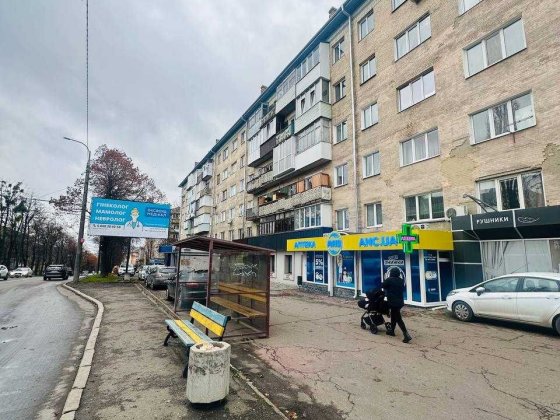 Ст. Бандери 53м2 Здам ФАСАДНЕ приміщення за ХОРОШОЮ Ціною біля ЗУПИНКИ Ровно