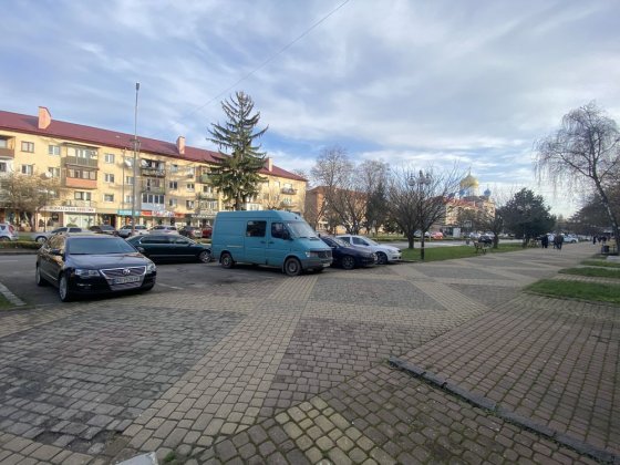 Оренда Комерційне приміщення в центрі на проспекті Свободи — 88 м² Ужгород