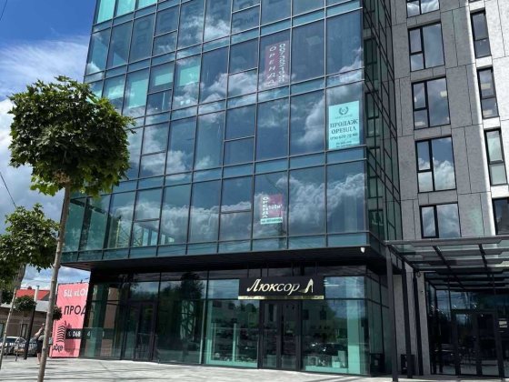 Довгострокова оренда торгового приміщення на 2 поверсі у БЦ London