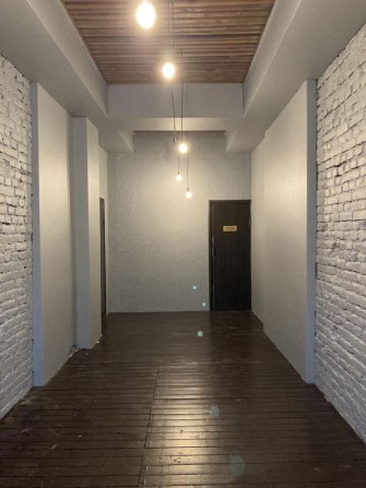 Здається приміщення в центрі місця, фасад , окремий вхід - фото 1