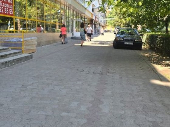 Здається приміщення Головна /Напроти автоаокзалу Чернівці