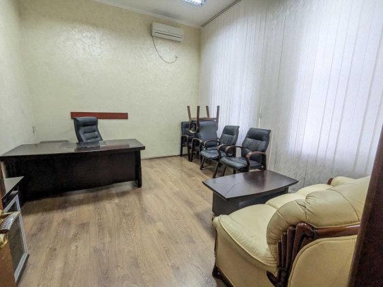 Оренда приміщення по вул. Соборна БОС (130 м.кв.) Рівне