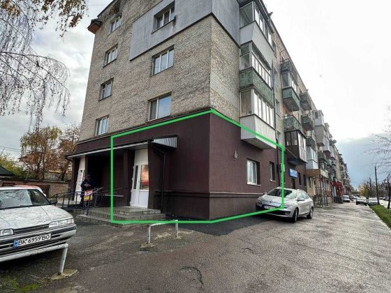 НАБРЕЖНА 59м2 Здам КУТОВЕ приміщння з ХОРОШИМ Трафіком та Парковкою Рівне