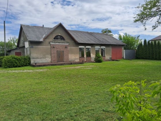 Оренда приміщення 200м2+виставковий майданчик 15сот Тернопіль