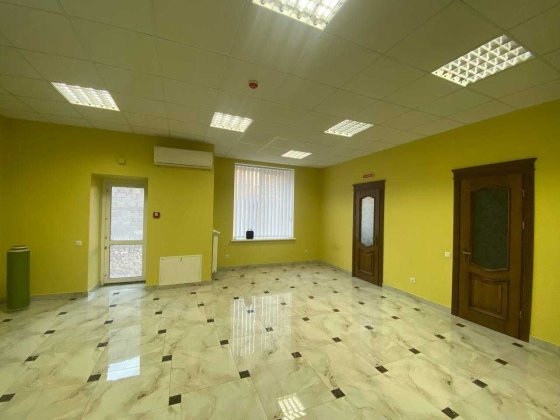 Оренда комерційного приміщення 45 000 грн  вул. Микулинецька ЦЕНТР Тернопіль