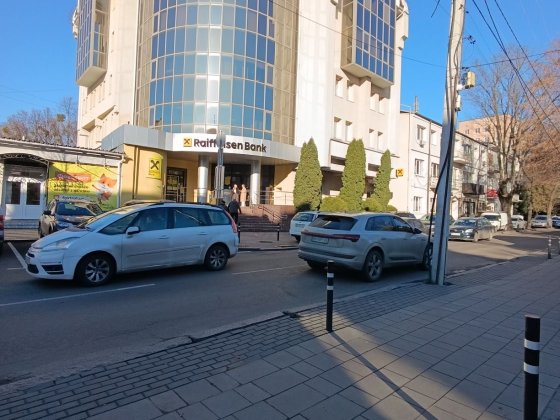 Здам в оренду частину житлового будинку під Комерцію ! ЦЕНТР! Рівне