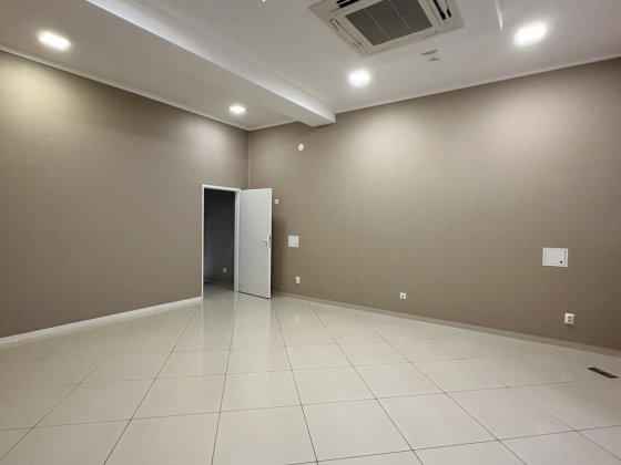 Здається комерція вул. Швабська Ужгород