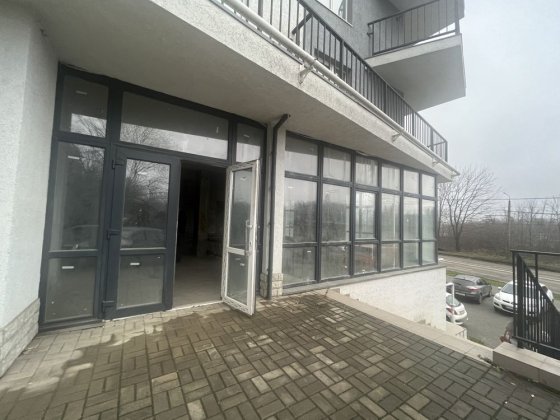 Здається в оренду приміщення 270 кв Чернівці