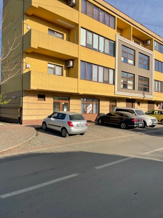 Оренда приміщення 55м Ужгород 8 березня 4а, центр - фото 1