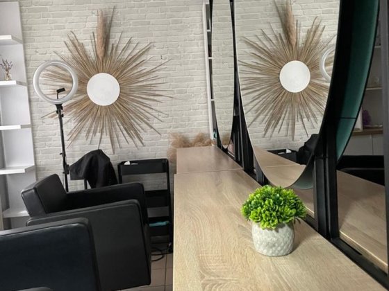 Оренда робочого місця для перукаря в beauty студіі  ( центр міста) Черкаси