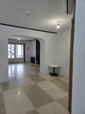 Фасадне приміщення! Кав'ярня, магазин, салон краси  тощо Шевченка, 335 - фото 1