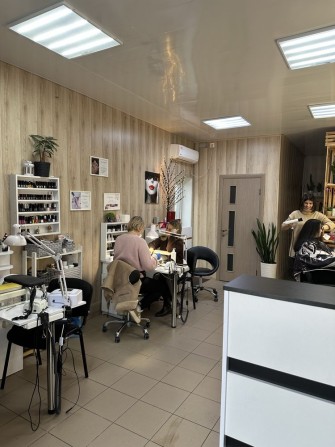 Майстр манікюру оренда - фото 1