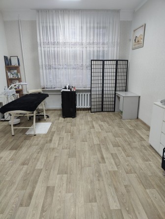 Сдам робоче місце майстру масажа/ вії,тощо - фото 1