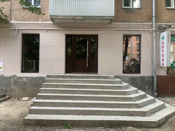 Оренда комерційного приміщення на Проспекті нижче Спорттоварів Чернівці