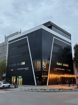 Оренда торгово-офісних приміщень в центрі міста! Гоголя/Небесна Сотня - фото 1