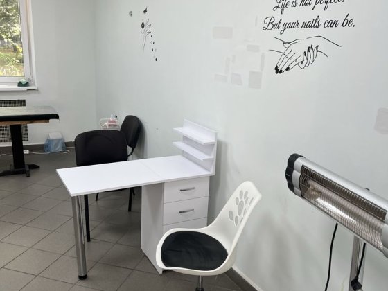 Оренда манікюрного місця Чернігів